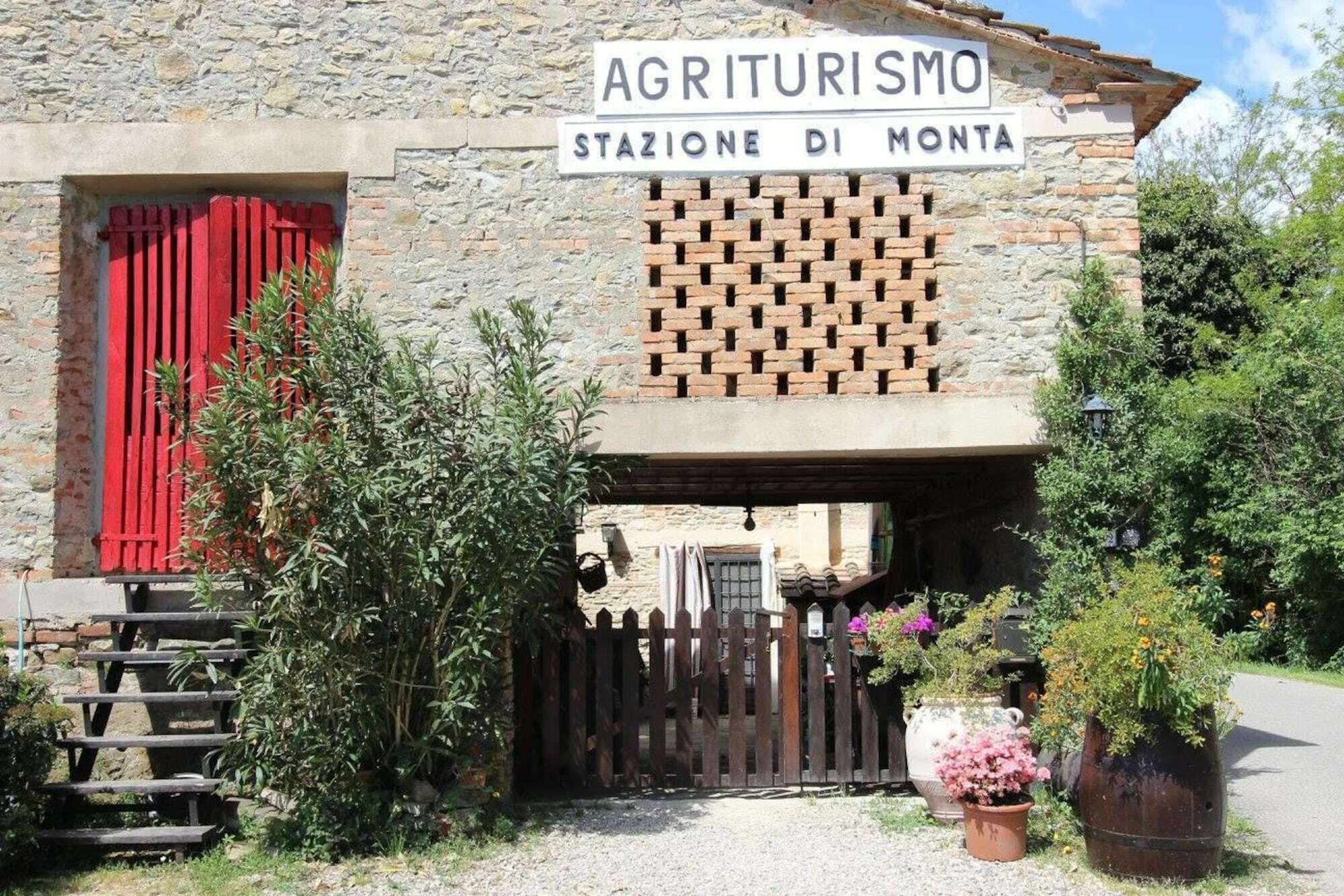 Vila Agriturismo Stazione Di Monta Vicchio Exteriér fotografie